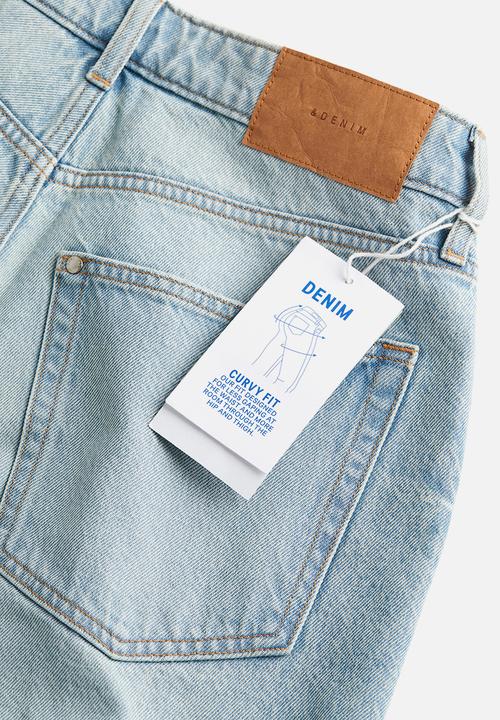 H&M - Curvy fit bermuda straight high denim shorts - light blue denim 