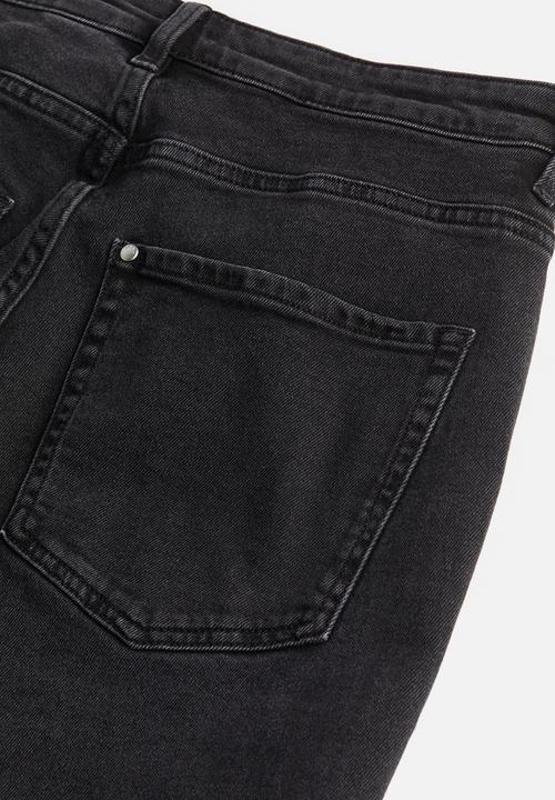 H&M - Curvy fit bootcut high jeans - black