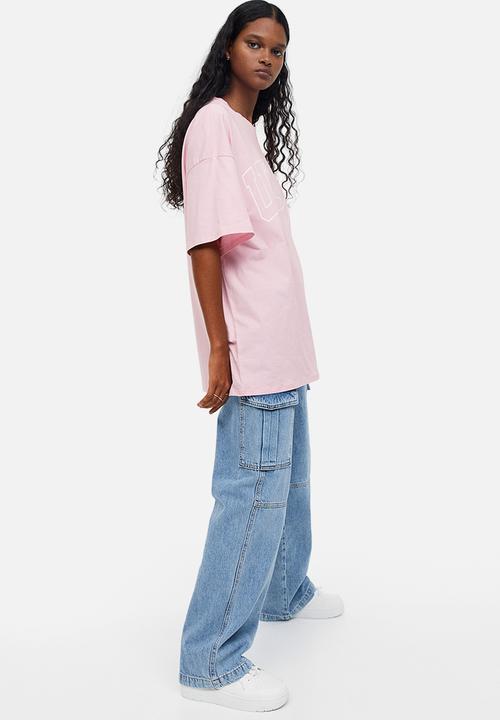 H&M - Oversized printed t-shirt - light pink / ucla 