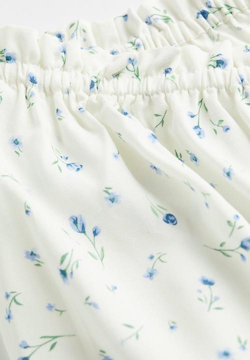 H&M - Off-the-shoulder blouse - white / floral 