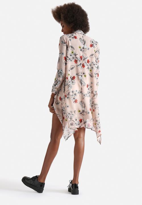 Influence. - Handkerchief Hem Floral Shirt 