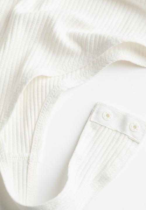 H&M - Textured body - white