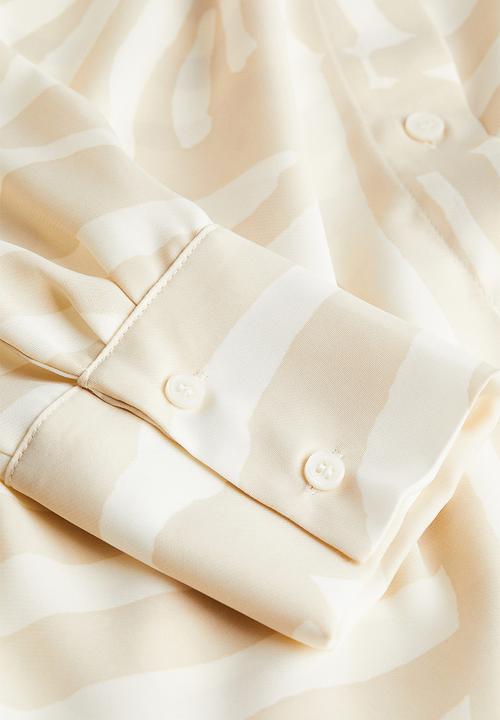 H&M - Pointed-collar shirt - light beige & patterned 