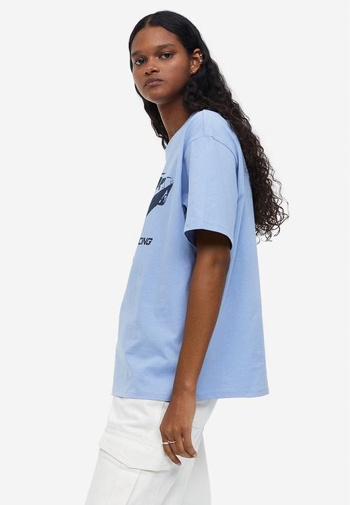 H&M - Oversized printed t-shirt - light blue & car
