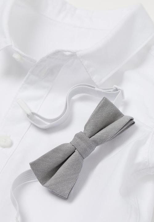 H&M - 3-Piece set with a bow tie - light beige