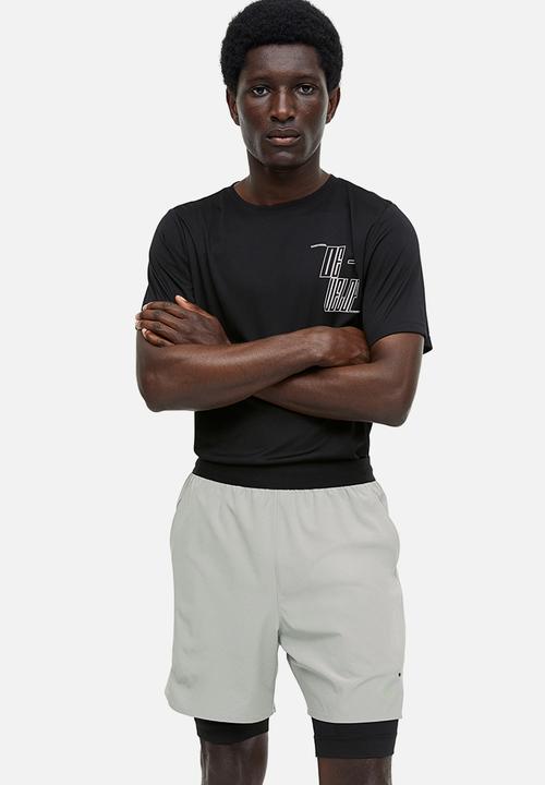 H&M - Drymove™ double-layered sports shorts - grey & black 