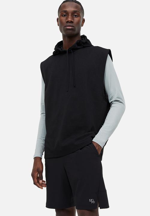 H&M - Drymove™ sports shorts - black