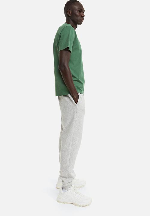 H&M - Regular fit round-neck T-shirt - green