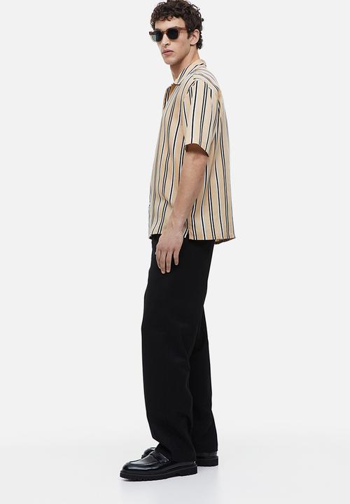 H&M - Regular fit short-sleeved lyocell shirt - beige