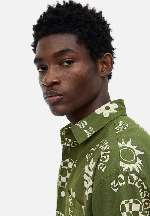 H&M - Relaxed fit short-sleeved cotton shirt - green