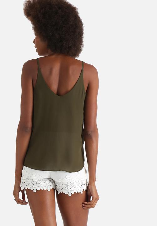 Influence. - V-Neck Strappy Cami