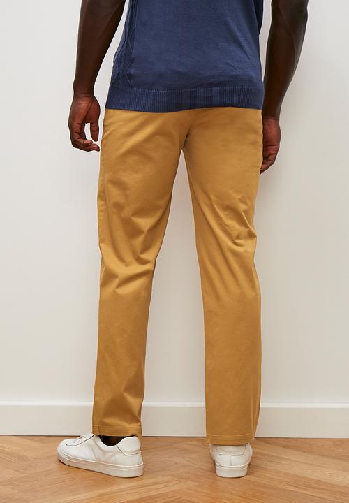 Lark & Crosse - Rob flat front peached chino pant - taupe