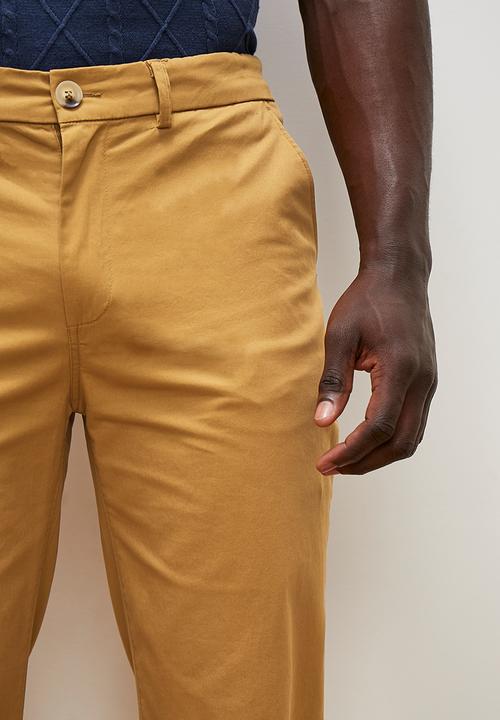 Lark & Crosse - Rob flat front peached chino pant - taupe