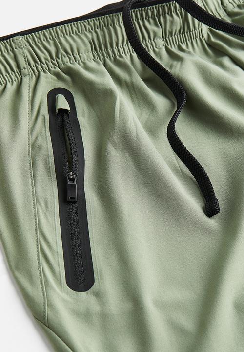 H&M - Sports shorts - sage green 