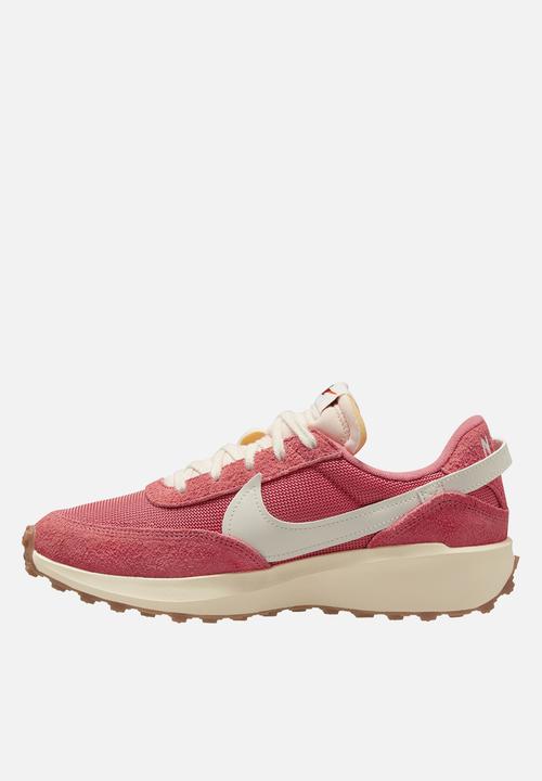 Nike - Waffle Debut