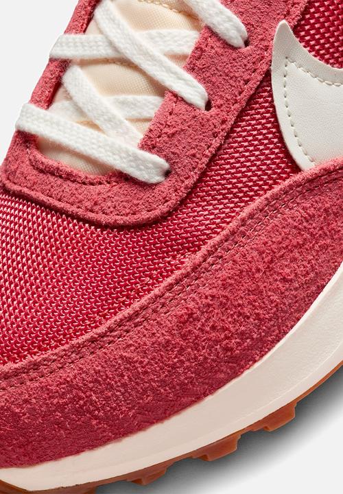 Nike - Waffle Debut