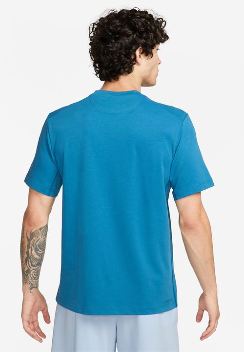 Nike - Primary  Dri-FIT s/s versatile top - blue