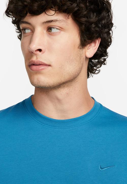 Nike - Primary  Dri-FIT s/s versatile top - blue
