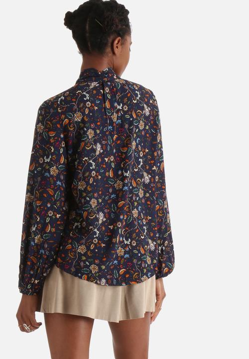 Influence. - Floral Pussy Bow Blouse 