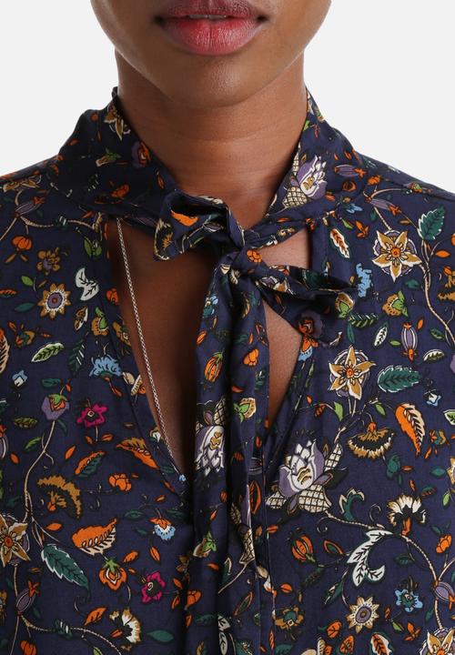 Influence. - Floral Pussy Bow Blouse 