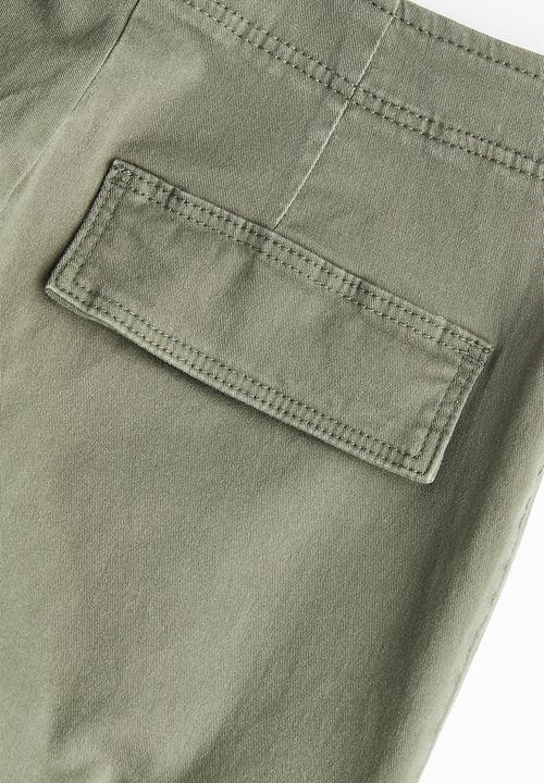 H&M - Cotton twill cargo trousers - khaki green 