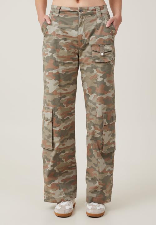 Cotton On - Hayden cargo pant - rory camo portabella