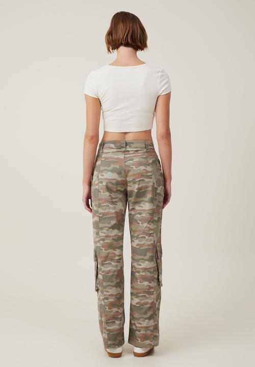 Cotton On - Hayden cargo pant - rory camo portabella