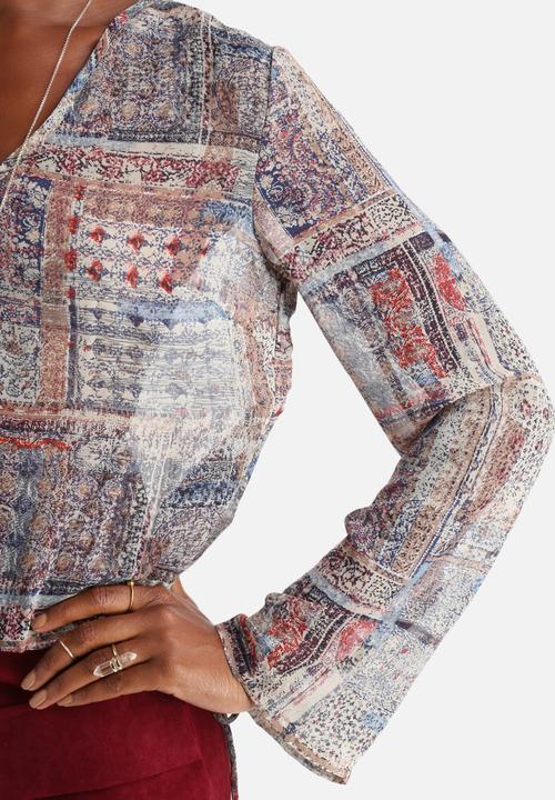 Influence. - Washed Out Tile Print Bell Sleeve Blouse