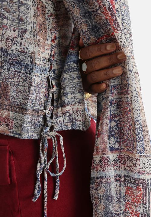 Influence. - Washed Out Tile Print Bell Sleeve Blouse