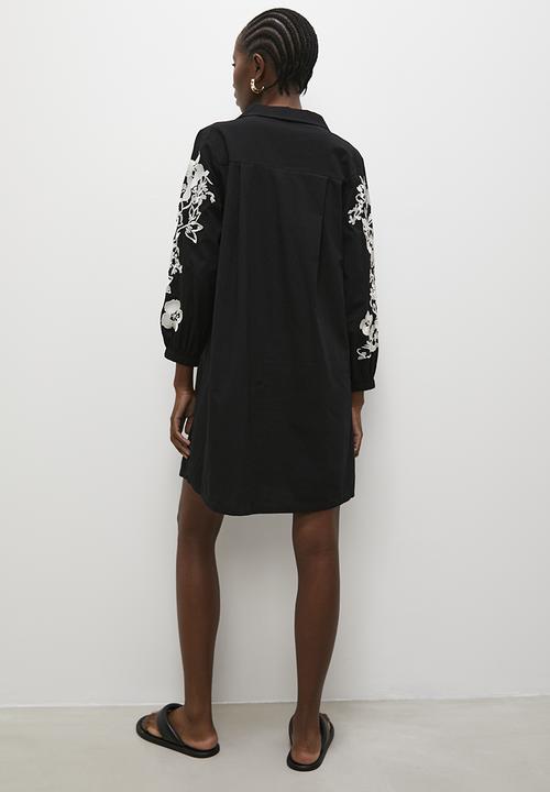 Superbalist - Embroidery detail mini dress - black