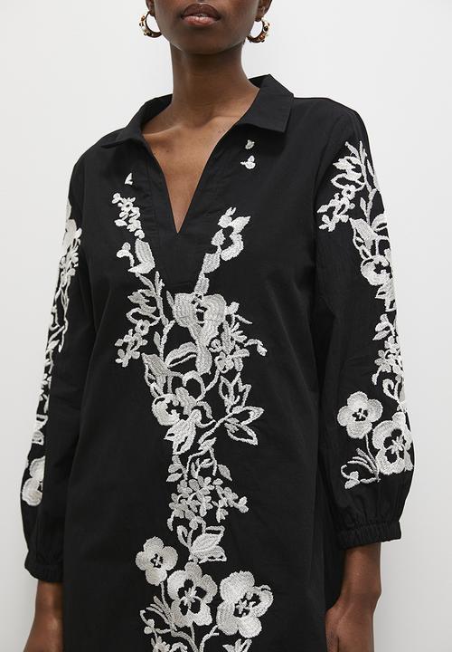 Superbalist - Embroidery detail mini dress - black