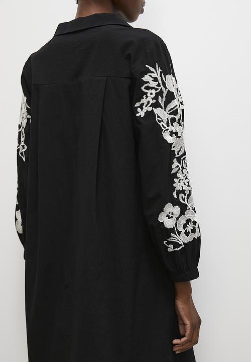 Superbalist - Embroidery detail mini dress - black