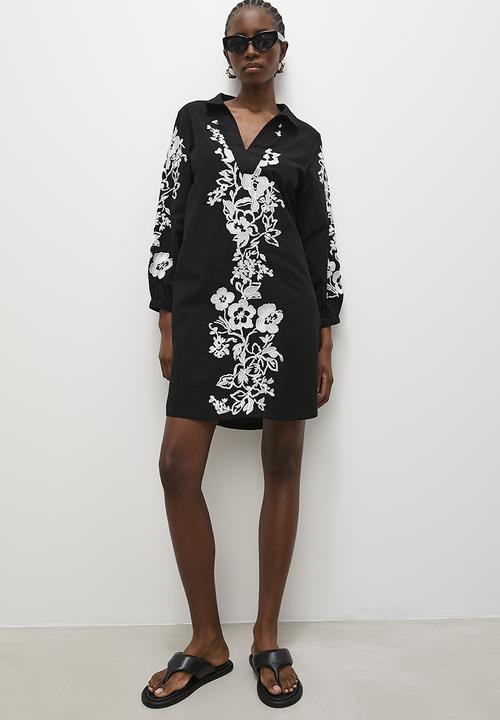 Superbalist - Embroidery detail mini dress - black