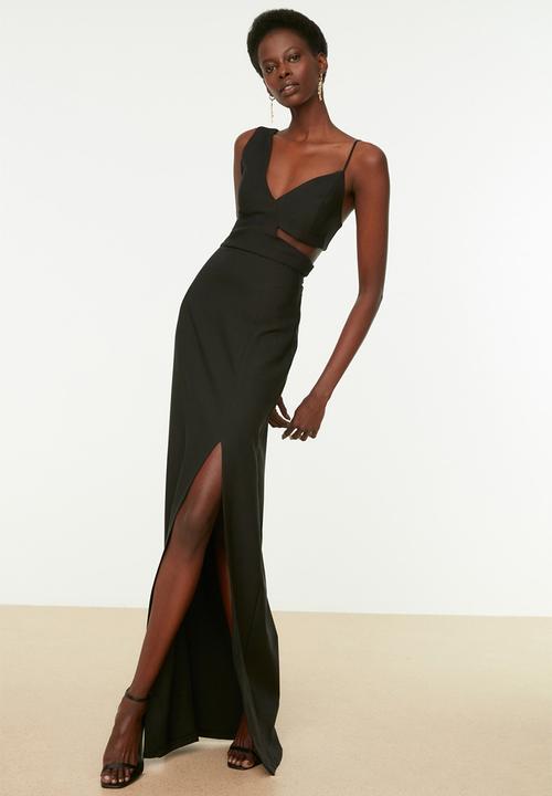 Trendyol - Cut out v-neck maxi prom dress - black