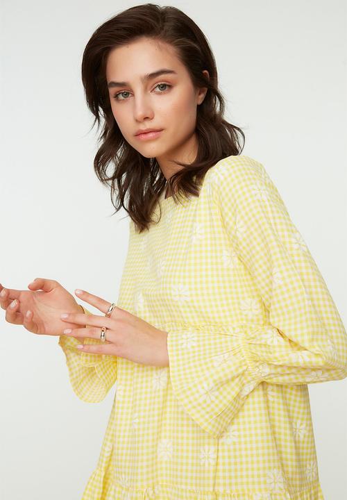 Trendyol - Modest floral plaid dress - yellow