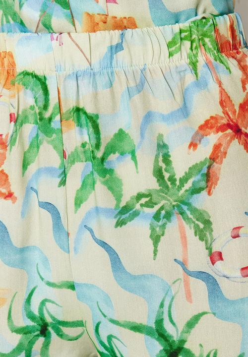 Trendyol - Floral short pyjama set - multi