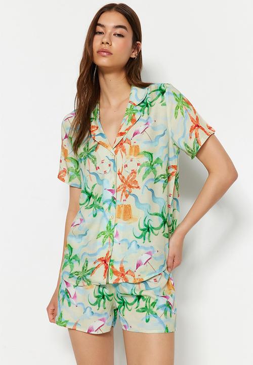 Trendyol - Floral short pyjama set - multi