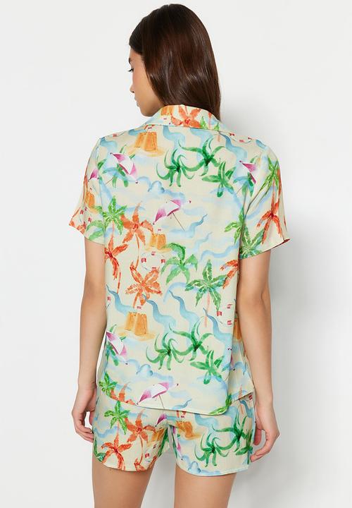 Trendyol - Floral short pyjama set - multi