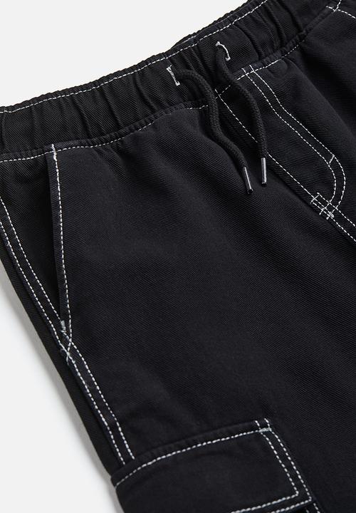 H&M - Loose fit cargo joggers - black