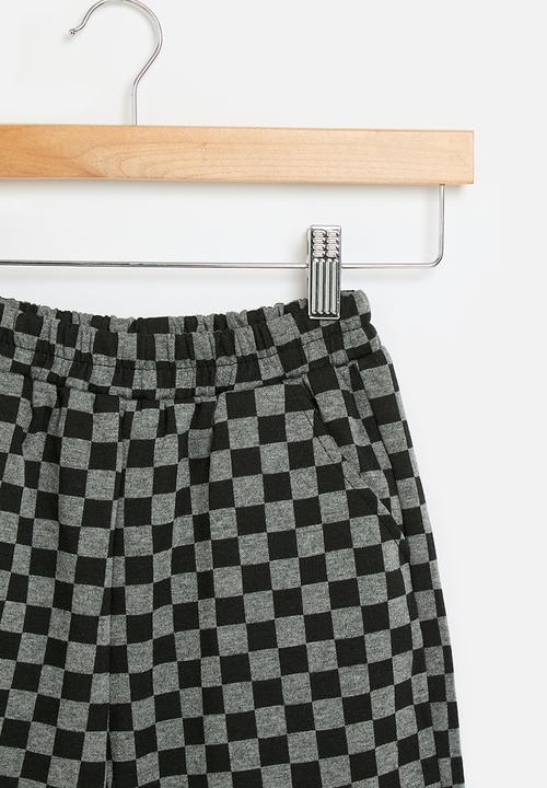 Pop Candy - Checkerboard shorts - grey & black