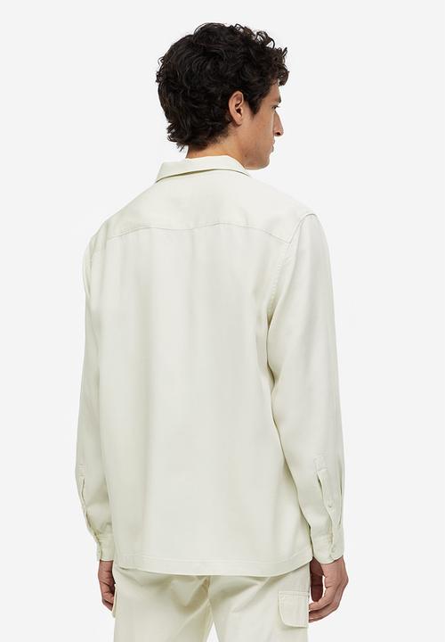H&M - Regular fit long-sleeved lyocell resort shirt - light greige