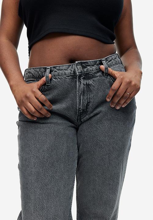 H&M - Curvy fit straight regular jeans - grey