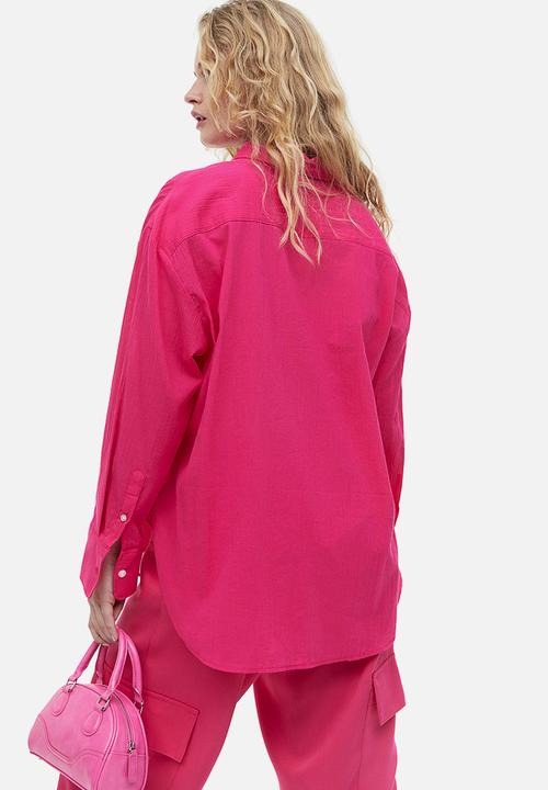 H&M - Oversized crinkled shirt - cerise 