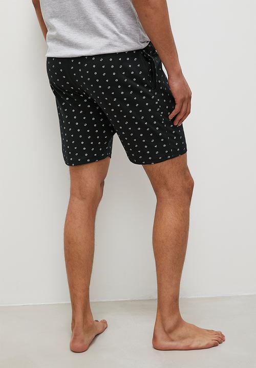 Superbalist - Knitted regular fashion print lounge short - black