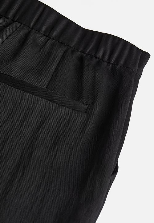 H&M - Flared viscose trousers - black