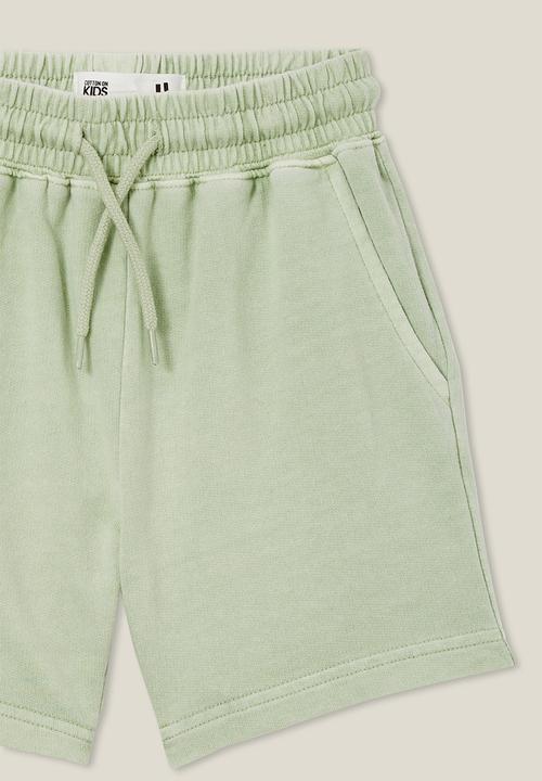 Cotton On - Henry slouch short - gumnut green garment dye