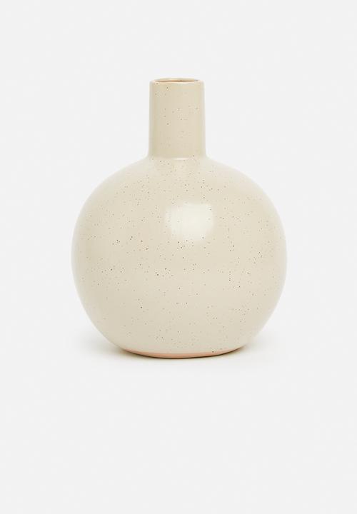 H&S - Porcelain belly vase - cream