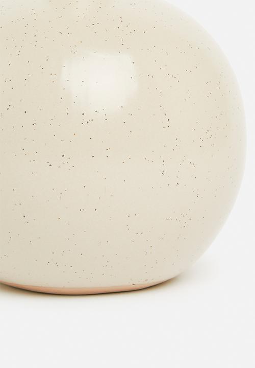 H&S - Porcelain belly vase - cream