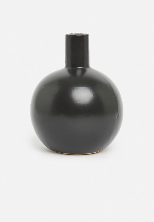 H&S - Porcelain belly vase - black