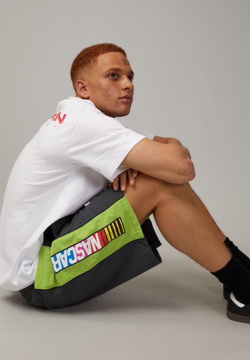 Factorie - Nascar street short - lcn nac nascar/slate/fresh lime
